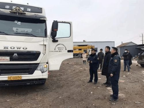 區(qū)危化學(xué)品道路運(yùn)輸安全管理服務(wù)中心 節(jié)日?qǐng)?jiān)守崗位，全力守護(hù)平安運(yùn)輸